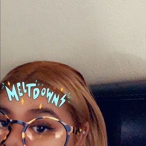 Meet your Posher, Nicole